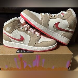 Air Jordan 1 Mid Fusion Red Desert Drip